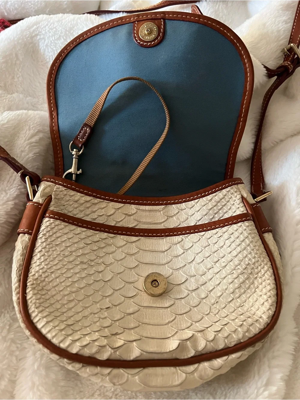 Dooney Crossbody Saddle Bag Vintage Embossed Cream/Bone white w/Brown Trim - Picture 6 of 16